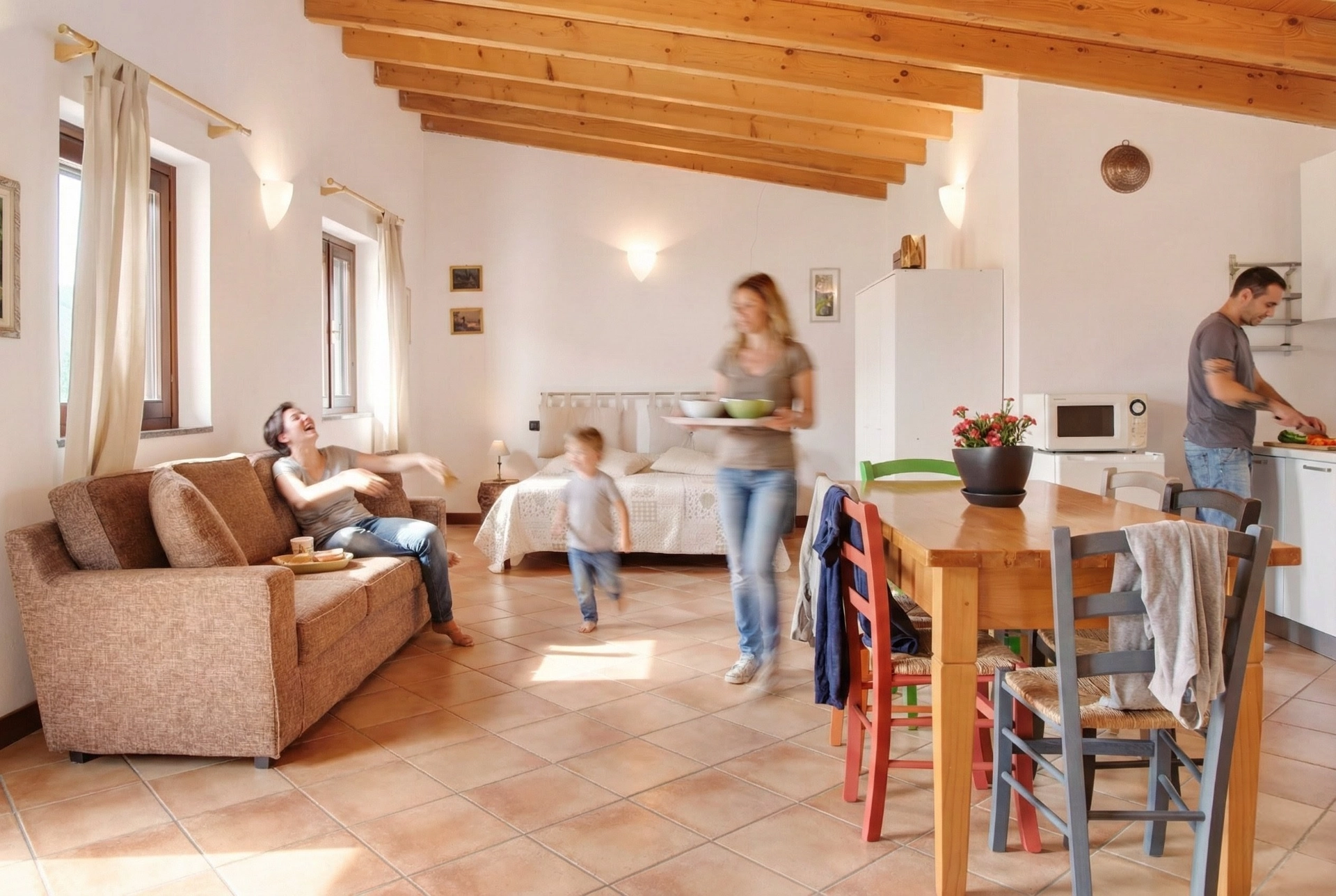 Sala pranzo del Classic Cottage XL alla Tenuta MonteOliveto a Vesime